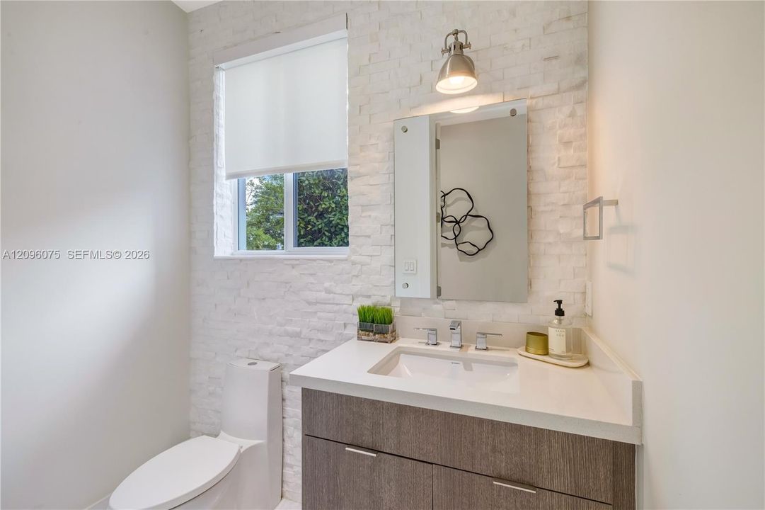 En Venta: $3,198,000 (5 camas, 4 baños, 3726 Pies cuadrados)