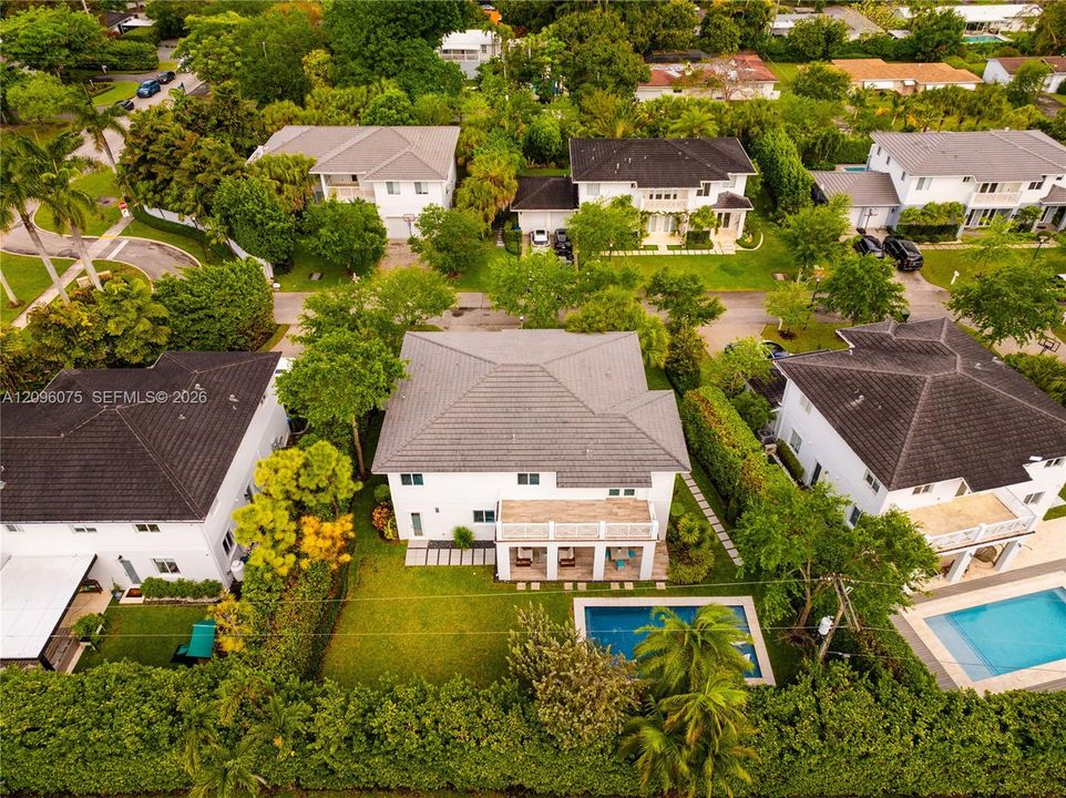 En Venta: $3,198,000 (5 camas, 4 baños, 3726 Pies cuadrados)