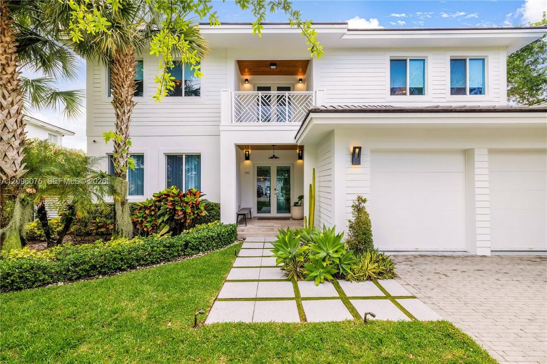 En Venta: $3,198,000 (5 camas, 4 baños, 3726 Pies cuadrados)