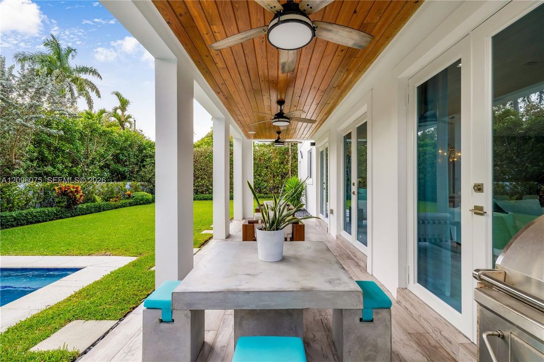 En Venta: $3,198,000 (5 camas, 4 baños, 3726 Pies cuadrados)