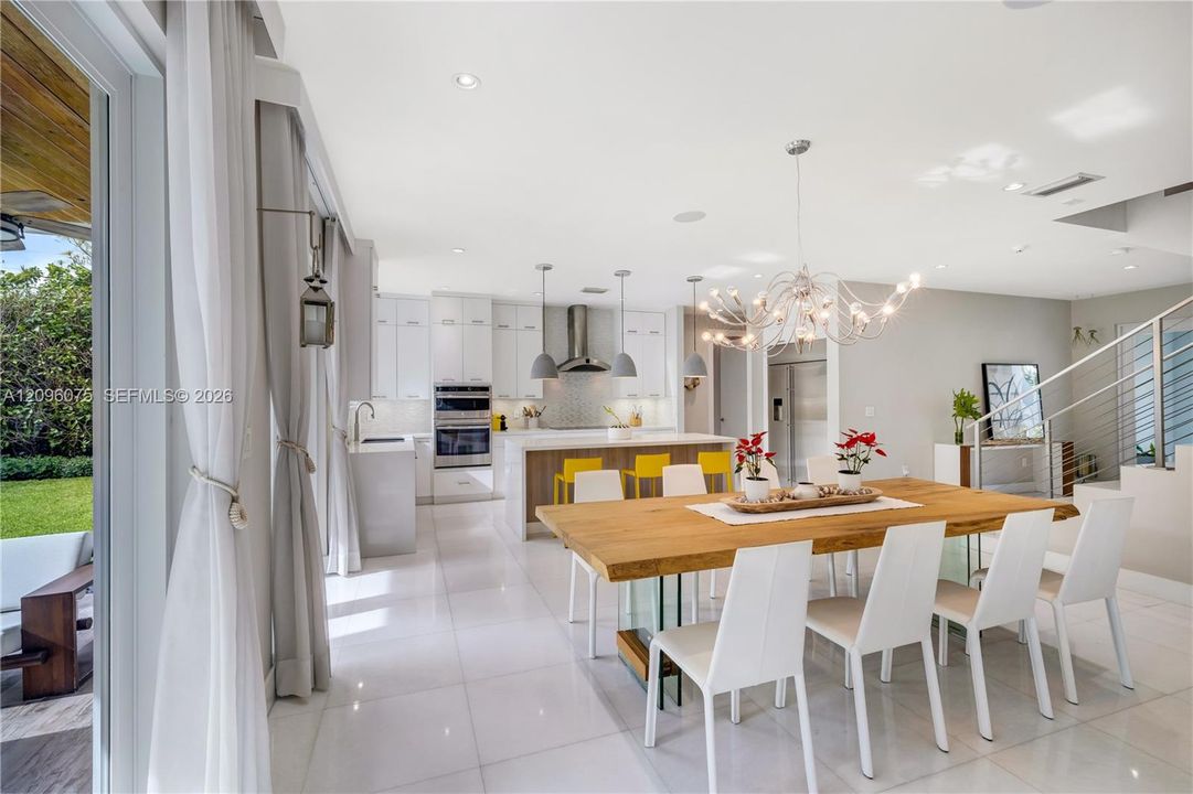 En Venta: $3,198,000 (5 camas, 4 baños, 3726 Pies cuadrados)