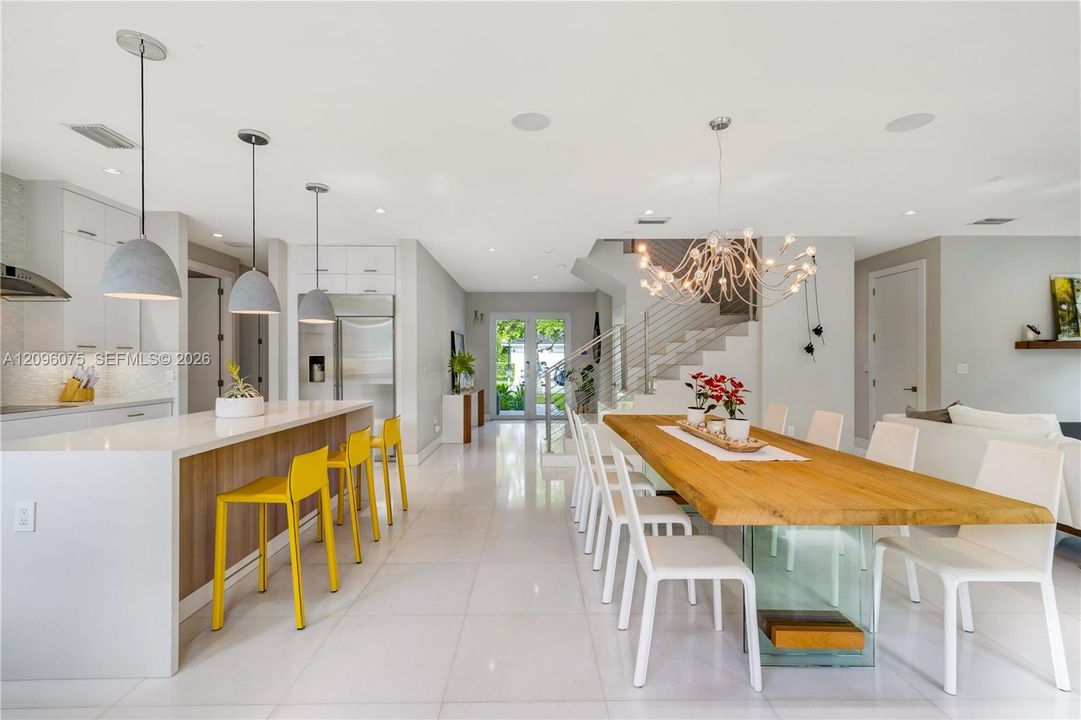 En Venta: $3,198,000 (5 camas, 4 baños, 3726 Pies cuadrados)