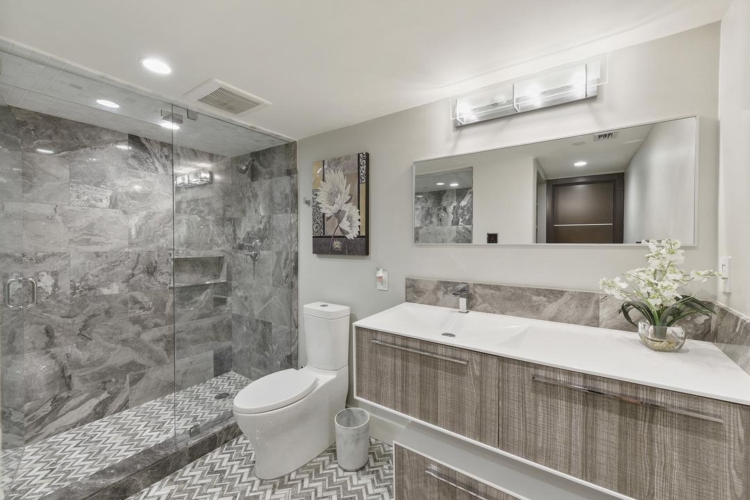 2nd floor bath