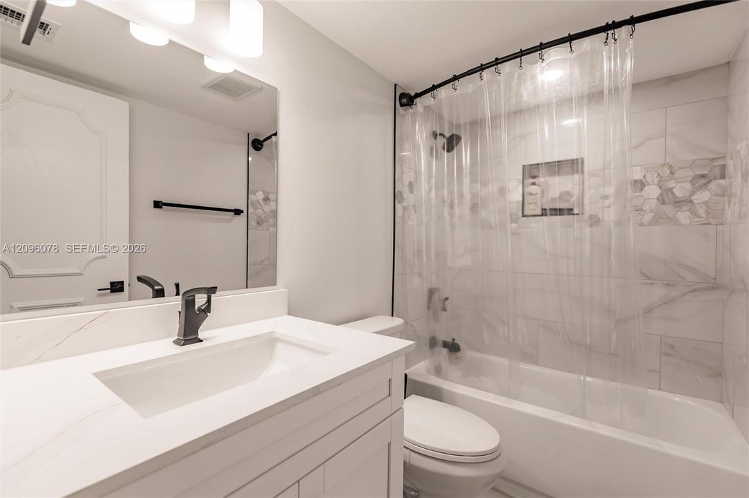 For Rent: $2,500 (2 beds, 2 baths, 1000 Square Feet)