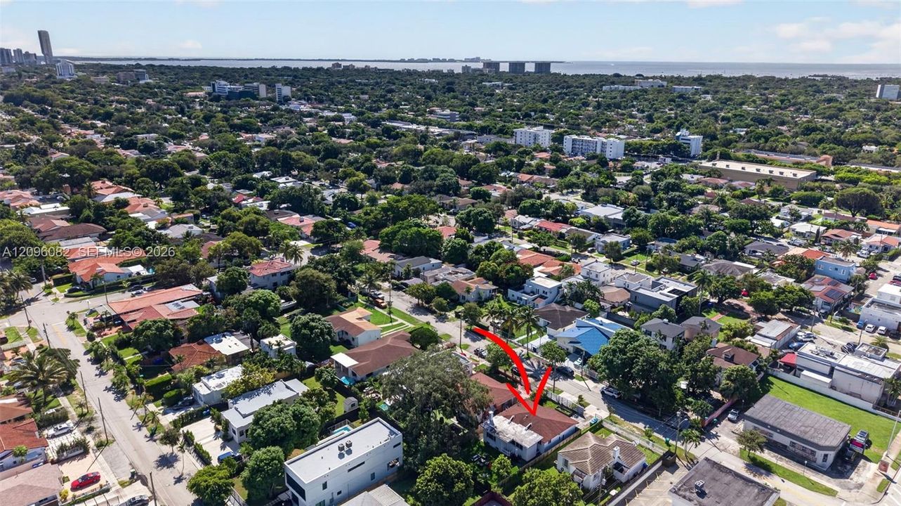 For Sale: $1,350,000 (3 beds, 2 baths, 1355 Square Feet)