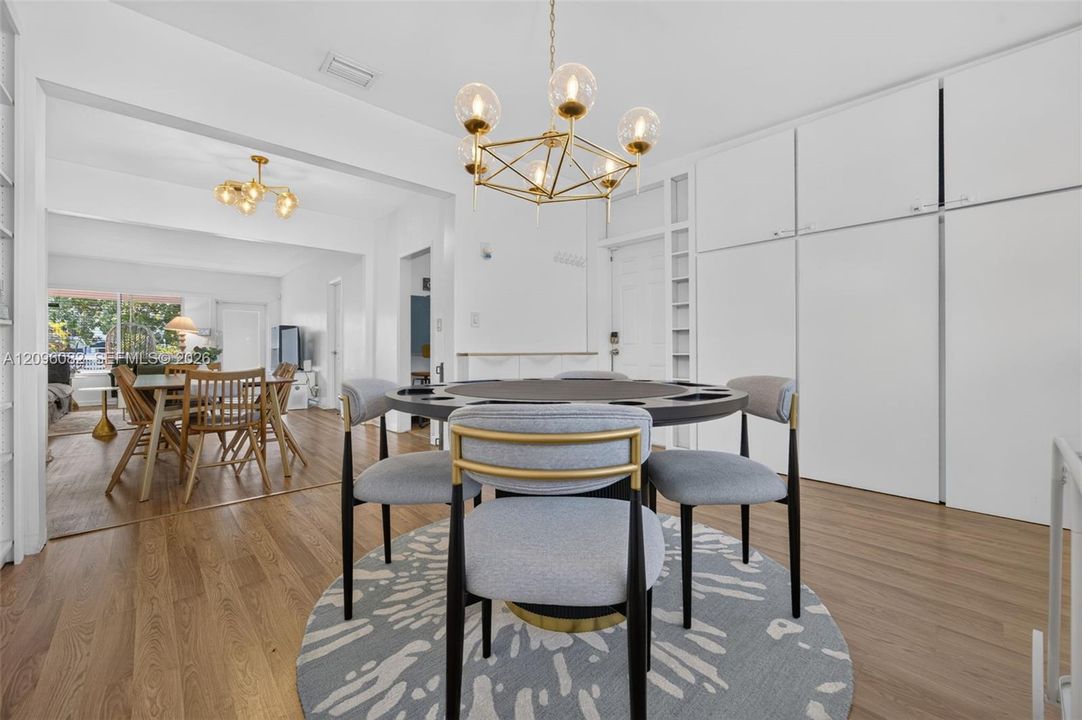 For Sale: $1,350,000 (3 beds, 2 baths, 1355 Square Feet)