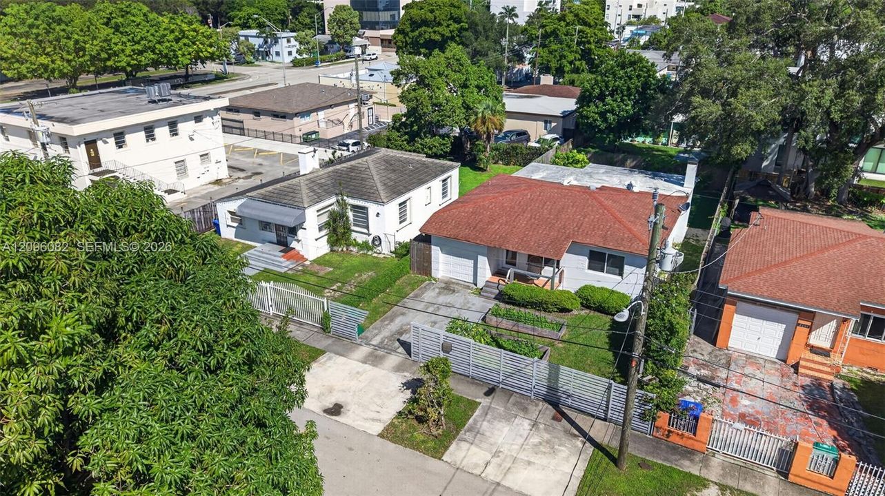 For Sale: $1,350,000 (3 beds, 2 baths, 1355 Square Feet)