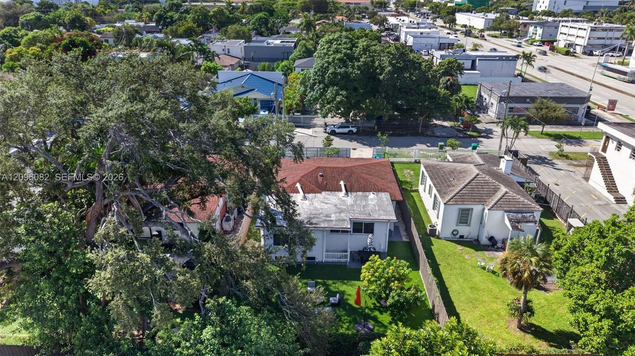 For Sale: $1,350,000 (3 beds, 2 baths, 1355 Square Feet)