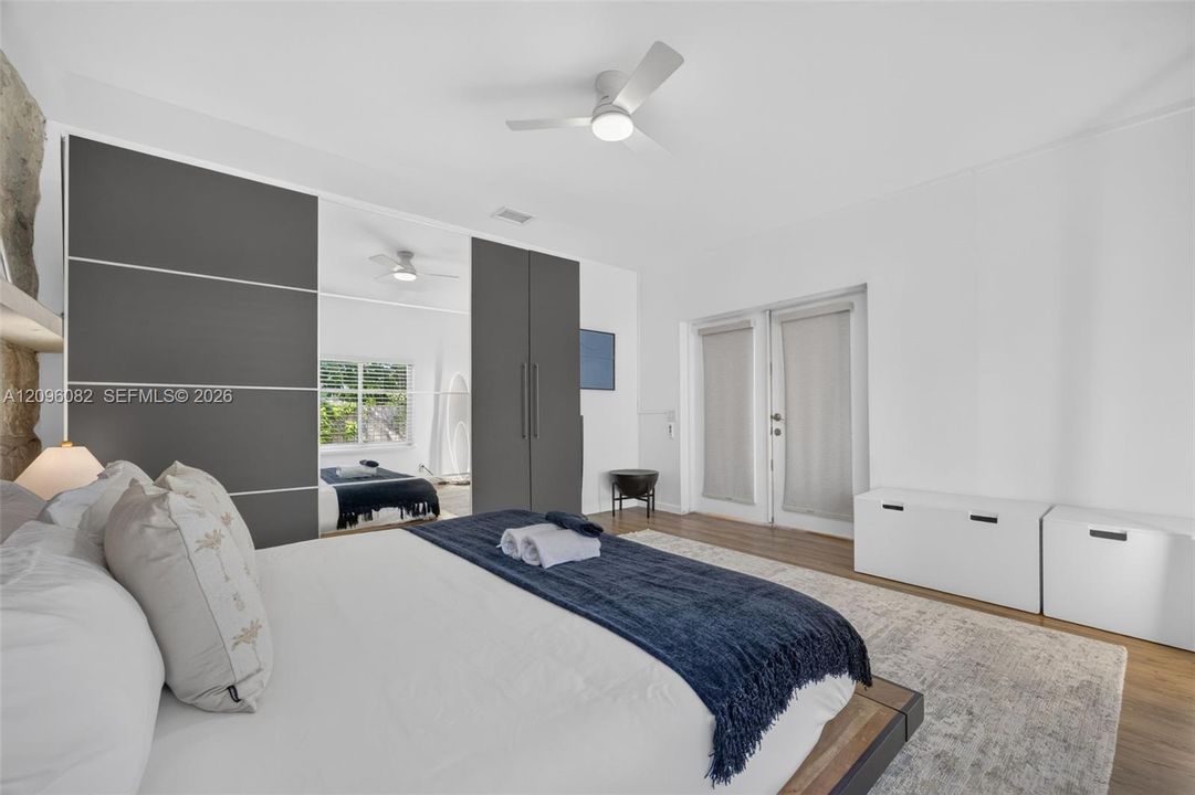 For Sale: $1,350,000 (3 beds, 2 baths, 1355 Square Feet)