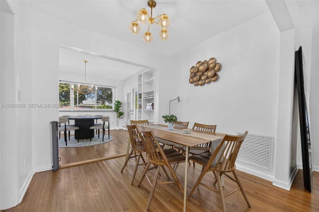 For Sale: $1,350,000 (3 beds, 2 baths, 1355 Square Feet)