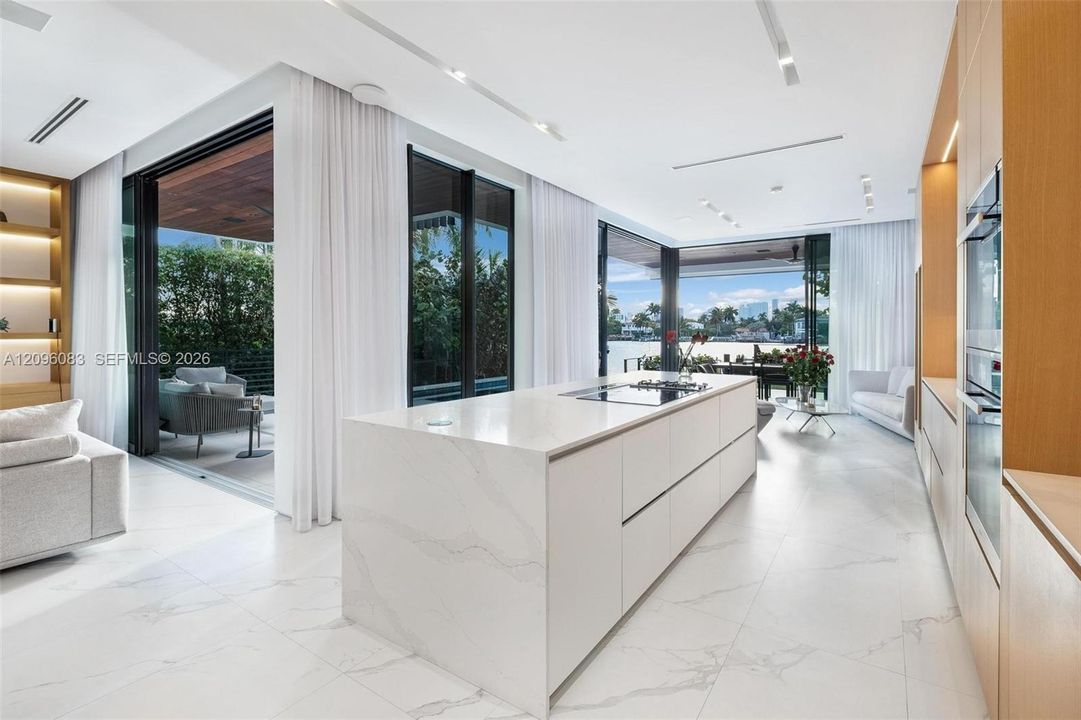 For Sale: $20,996,000 (5 beds, 6 baths, 0 Square Feet)