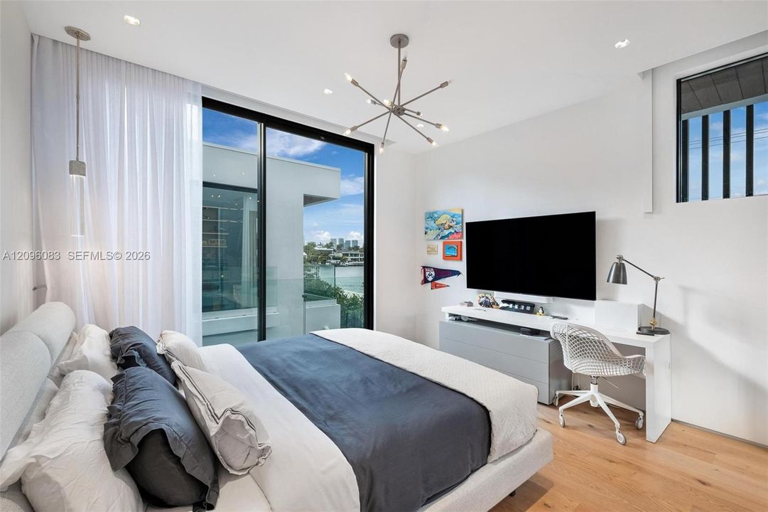 For Sale: $20,996,000 (5 beds, 6 baths, 0 Square Feet)