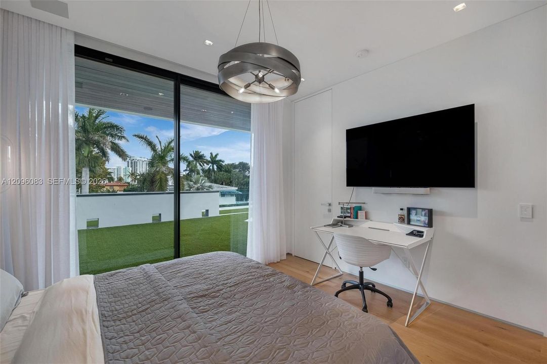 For Sale: $20,996,000 (5 beds, 6 baths, 0 Square Feet)