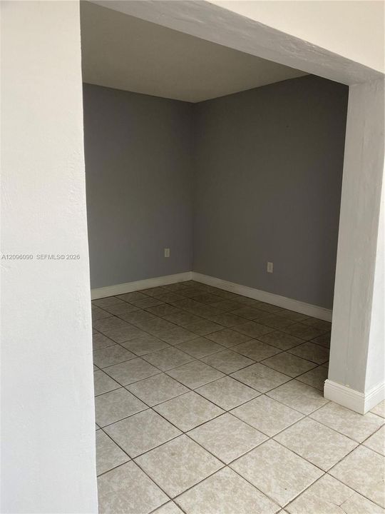 For Rent: $1,650 (0 beds, 0 baths, 450 Square Feet)