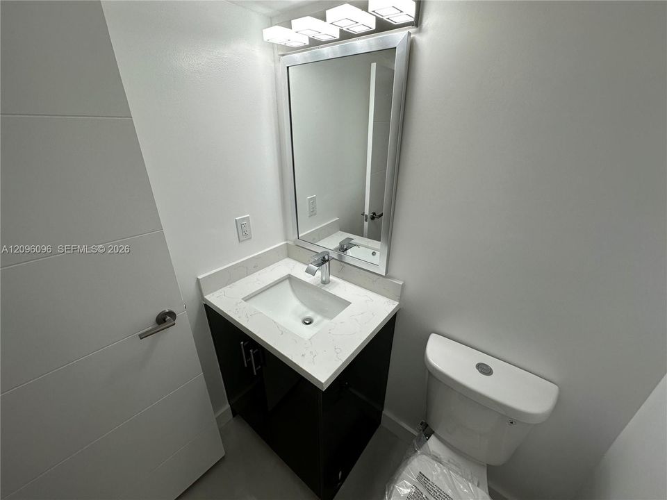 For Rent: $2,100 (1 beds, 1 baths, 767 Square Feet)