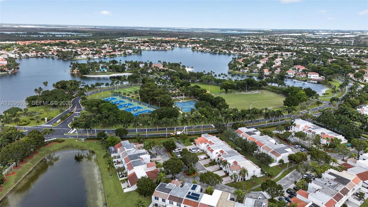На продажу: $520,000 (3 спален, 2 ванн, 1700 Квадратных фут)