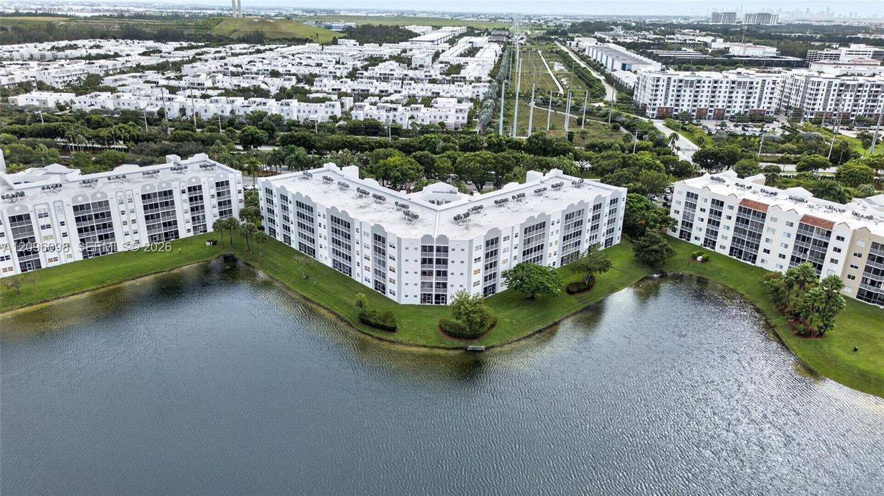 На продажу: $520,000 (3 спален, 2 ванн, 1700 Квадратных фут)