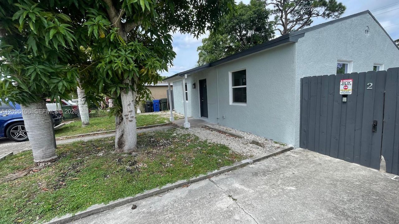 En Renta: $2,000 (2 camas, 1 baños, 3140 Pies cuadrados)