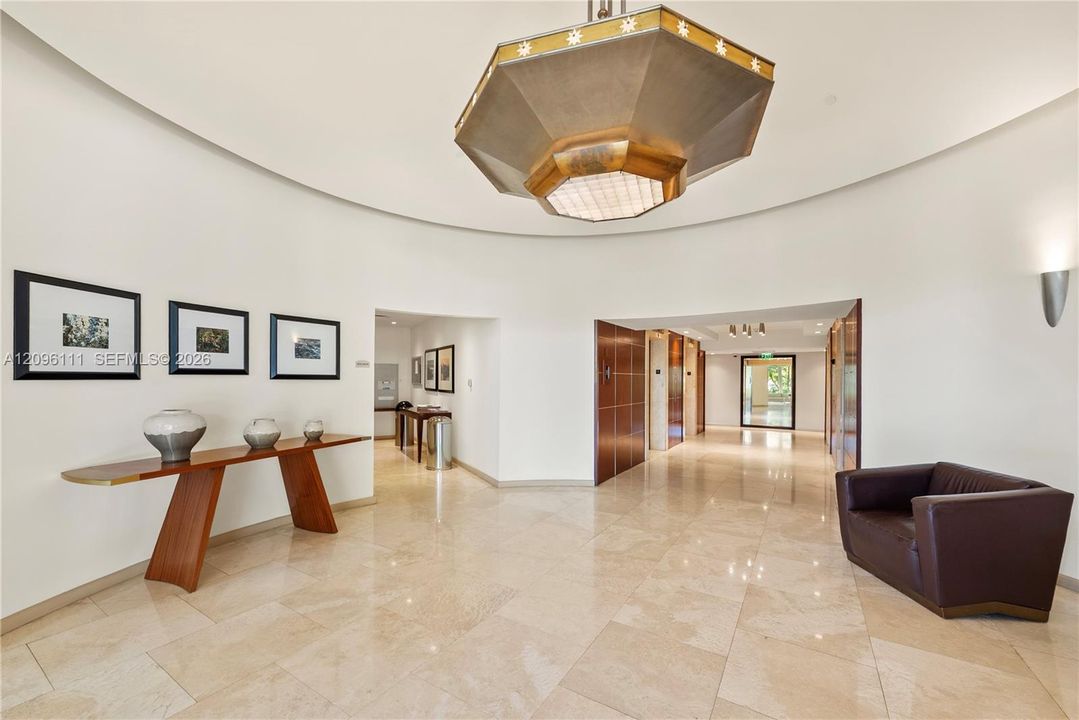 На продажу: $649,999 (2 спален, 2 ванн, 1120 Квадратных фут)