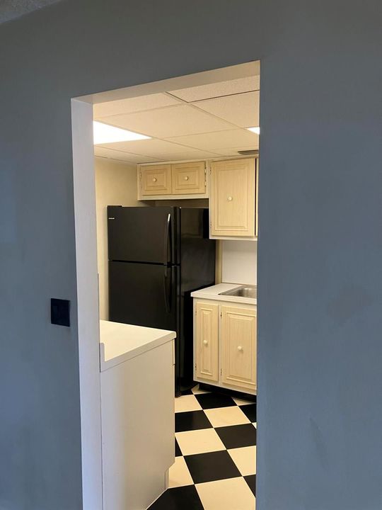 Kitchen entry