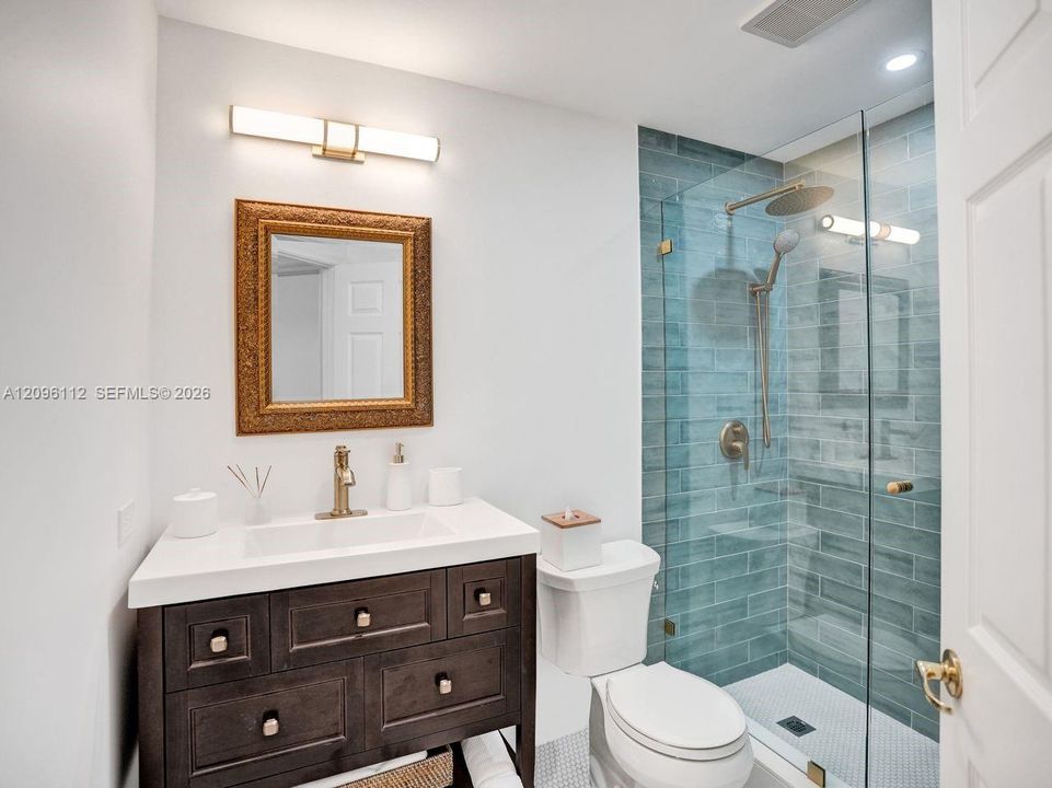 В аренду: $12,999 (3 спален, 3 ванн, 2496 Квадратных фут)