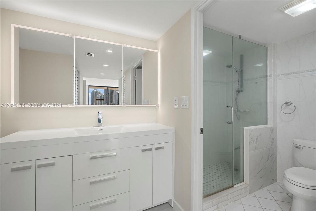 For Rent: $3,300 (2 beds, 2 baths, 1232 Square Feet)