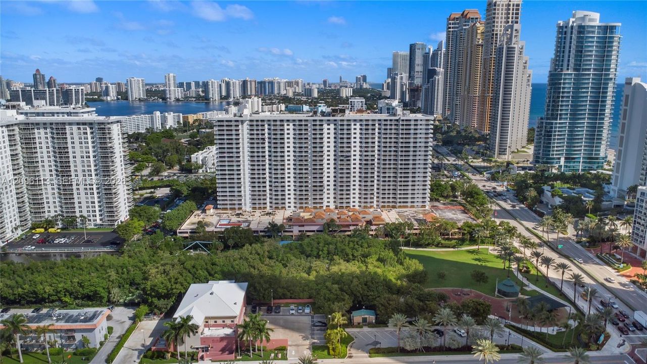For Rent: $3,300 (2 beds, 2 baths, 1232 Square Feet)