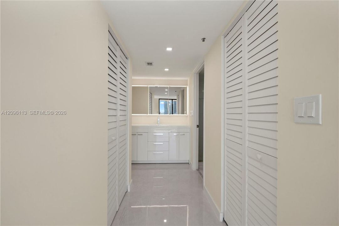 For Rent: $3,300 (2 beds, 2 baths, 1232 Square Feet)