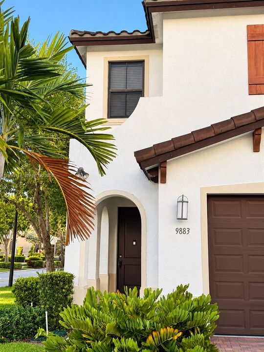 For Rent: $5,000 (5 beds, 3 baths, 2436 Square Feet)
