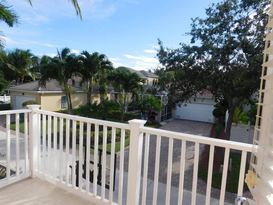 Balcony 4014