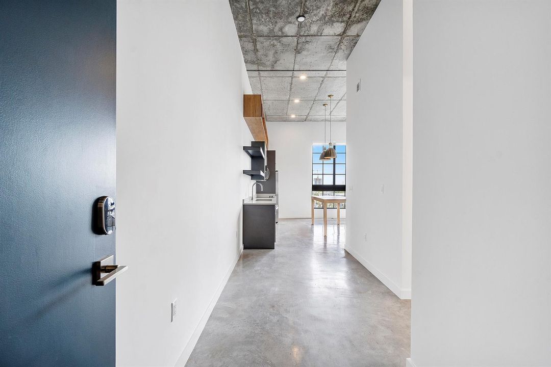 401 NW 1st Ave_023