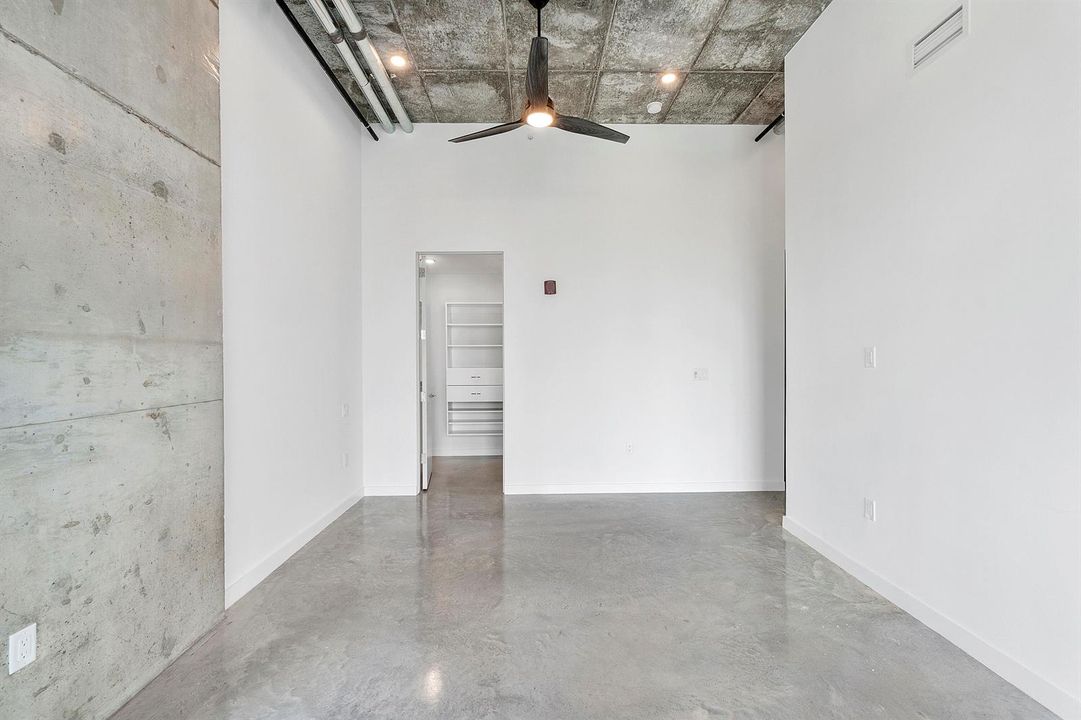 401 NW 1st Ave_034