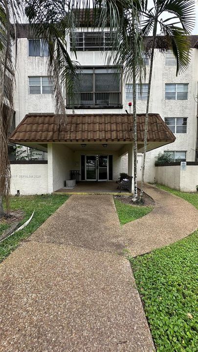 For Sale: $170,000 (2 beds, 2 baths, 1080 Square Feet)