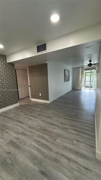 For Sale: $170,000 (2 beds, 2 baths, 1080 Square Feet)