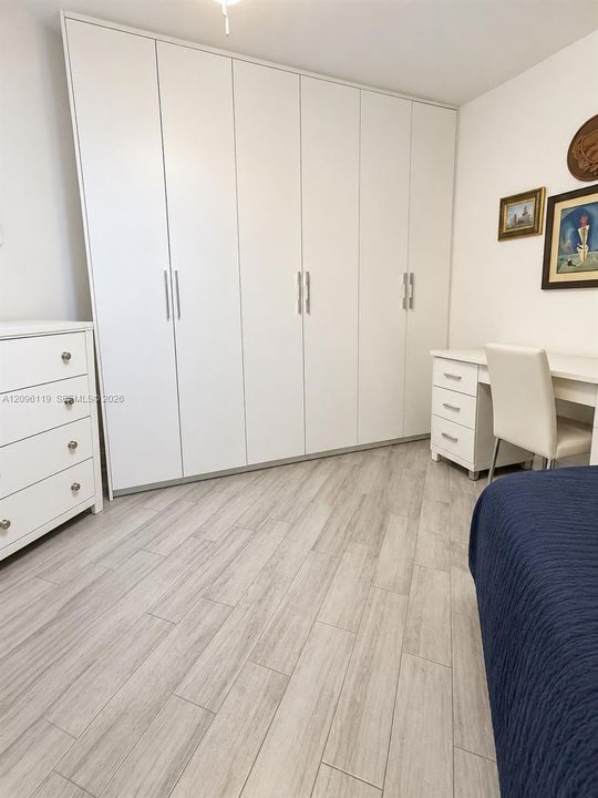 На продажу: $390,000 (2 спален, 2 ванн, 1090 Квадратных фут)