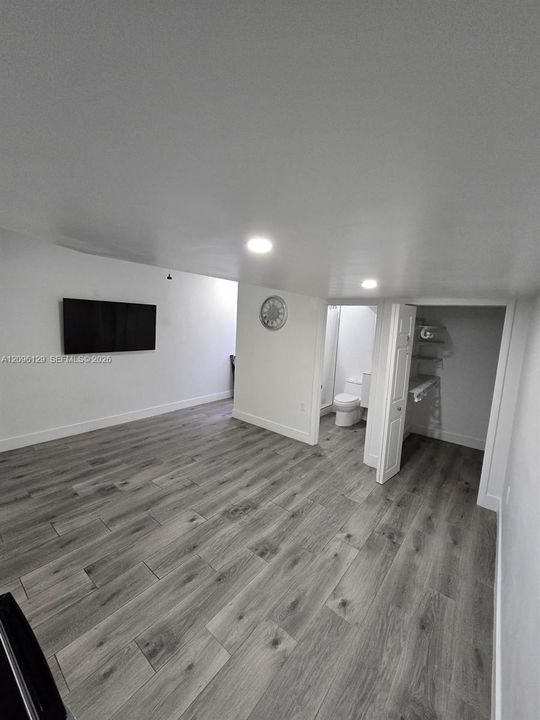 En Renta: $4,900 (4 camas, 3 baños, 1727 Pies cuadrados)