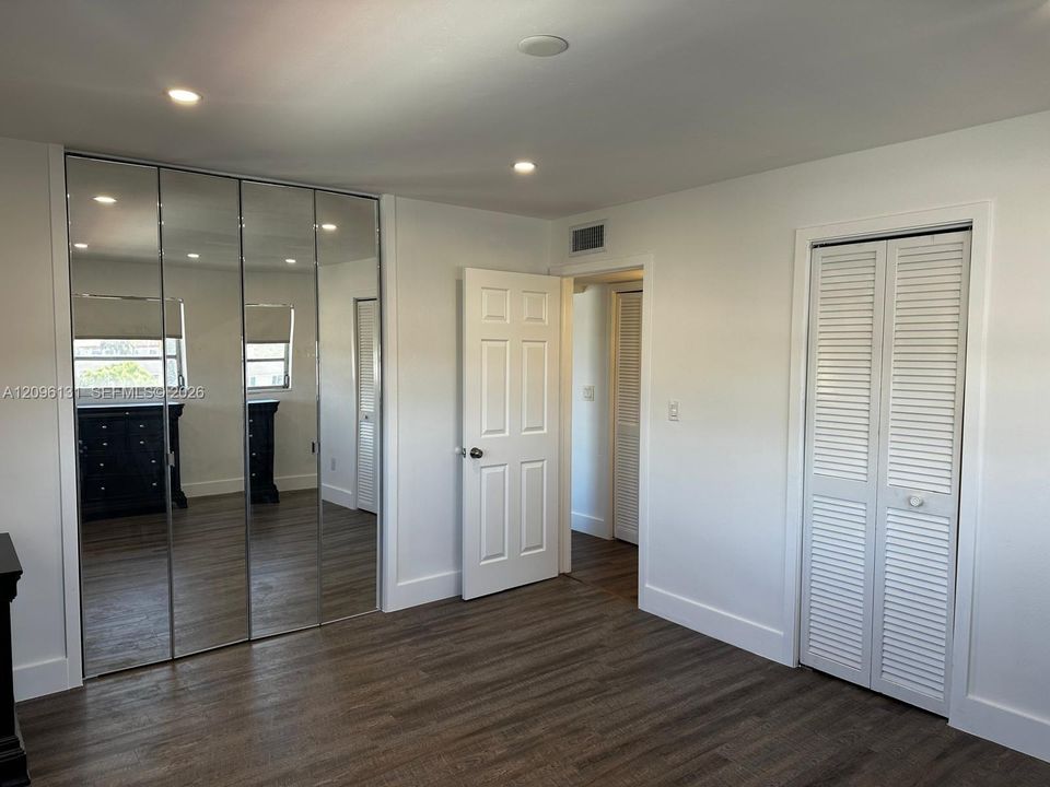 For Rent: $1,700 (1 beds, 1 baths, 661 Square Feet)