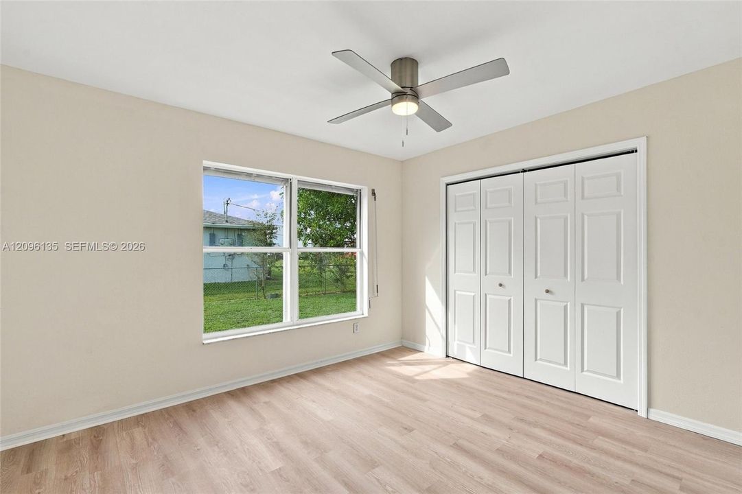 For Sale: $299,900 (4 beds, 2 baths, 1677 Square Feet)