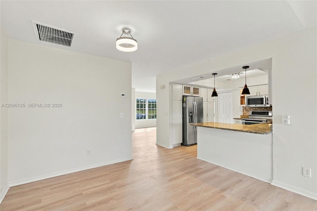 For Sale: $299,900 (4 beds, 2 baths, 1677 Square Feet)