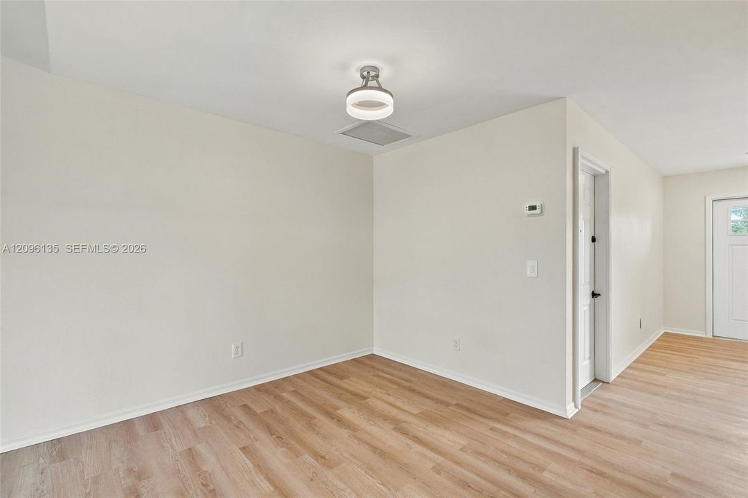 Master bed - Virtually Staged