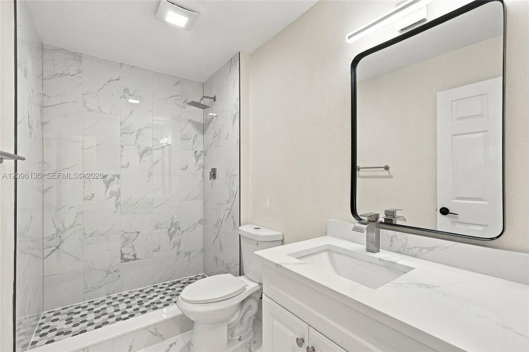 For Sale: $299,900 (4 beds, 2 baths, 1677 Square Feet)