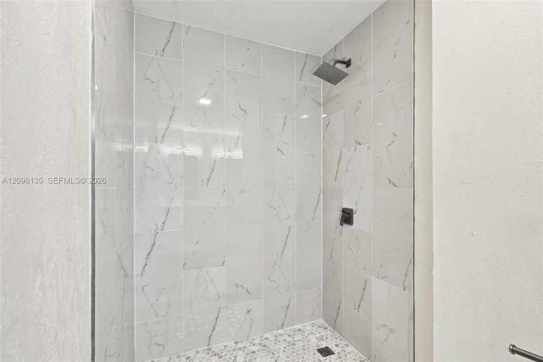 For Sale: $299,900 (4 beds, 2 baths, 1677 Square Feet)