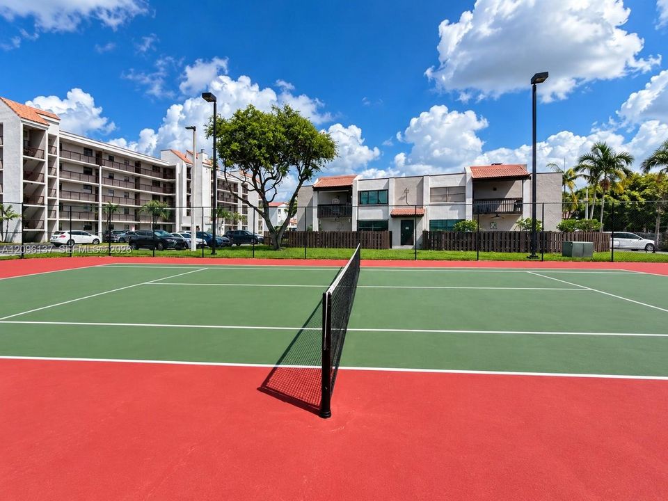 En Venta: $289,999 (2 camas, 1 baños, 874 Pies cuadrados)