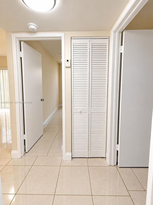 En Venta: $289,999 (2 camas, 1 baños, 874 Pies cuadrados)