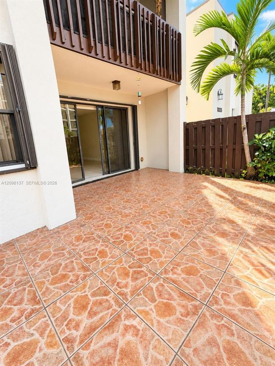 En Venta: $289,999 (2 camas, 1 baños, 874 Pies cuadrados)