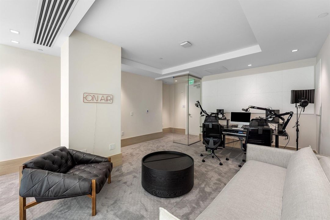 111-220LakeShoreDrive-1209-LakePark-FL-3