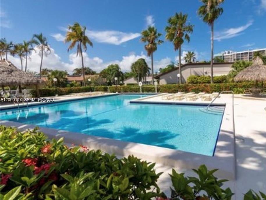 For Rent: $4,500 (3 beds, 2 baths, 1680 Square Feet)