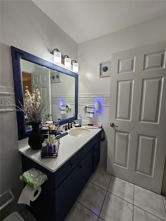 For Sale: $339,000 (2 beds, 2 baths, 1137 Square Feet)