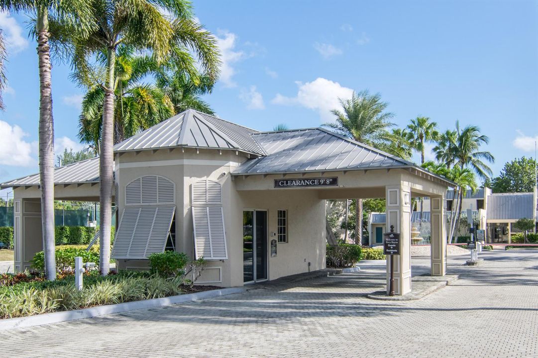 Boca Bayou Gate House
