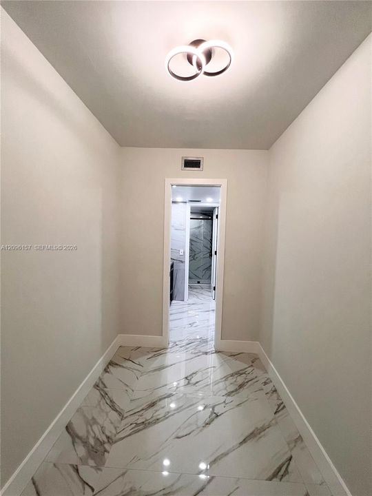 На продажу: $218,000 (2 спален, 2 ванн, 1270 Квадратных фут)
